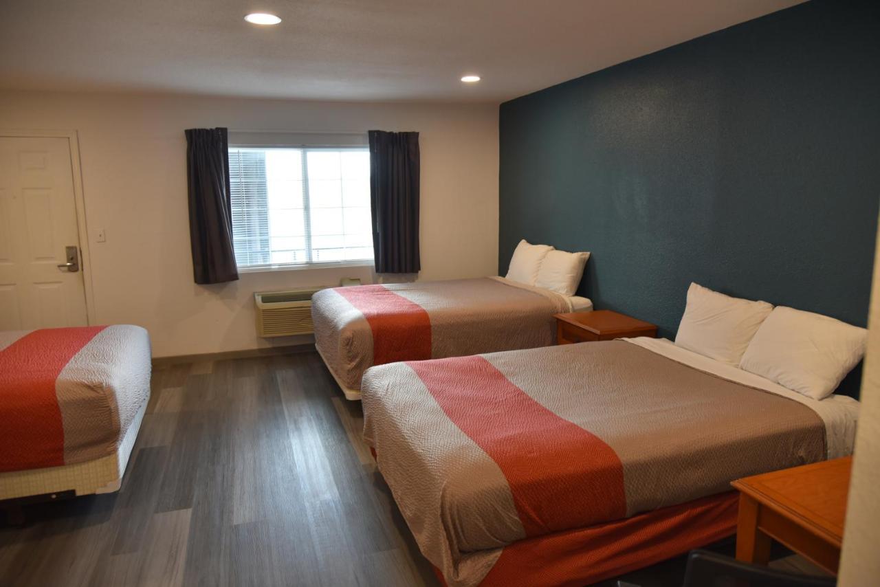Town Place Studio Apartment 斯奈德 外观 照片